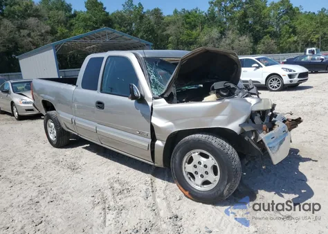 2000 Chevrolet Silverado C1500 from USA, damaged, VIN 2GCEC19T2Y1389742